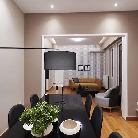 Ma Maison Acropolis Mansion: Penthouse With Rooftop Garden Near Acropolis Apartment *